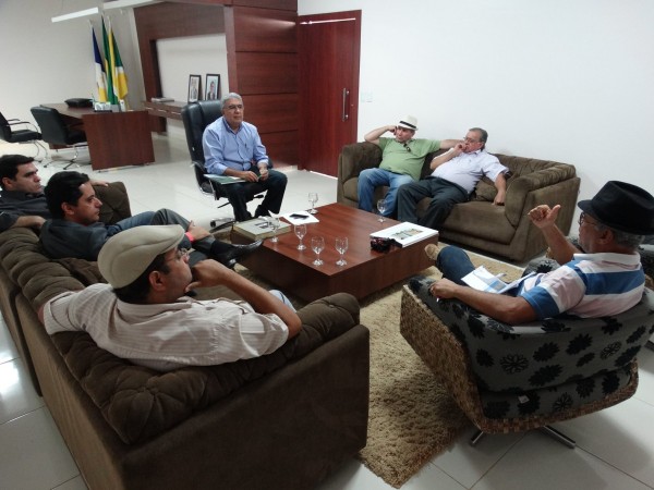 Diretoria da Apug teve audiência com o prefeito Laurez Moreira