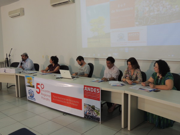 5º Encontro Regional Planalto ANDES aprova moção de repúdio contra ação do MP goiano a professores
