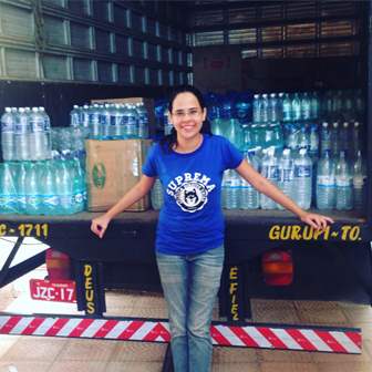 Acadêmicos enviam arrecadação de água mineral para vítimas de Mariana (MG)