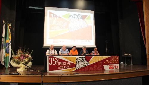 Após sete dias de debates, docentes encerram 35º Congresso do ANDES-SN