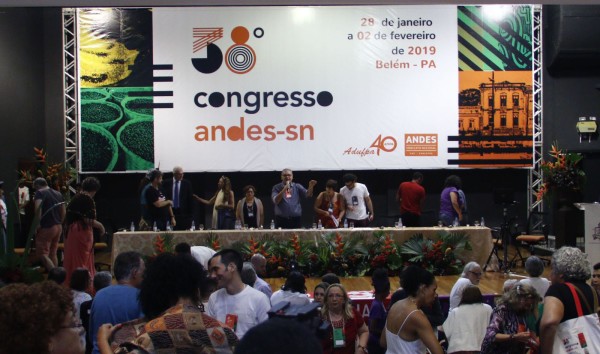 APUG-Ssind presente no 38º Congresso do ANDES-SN
