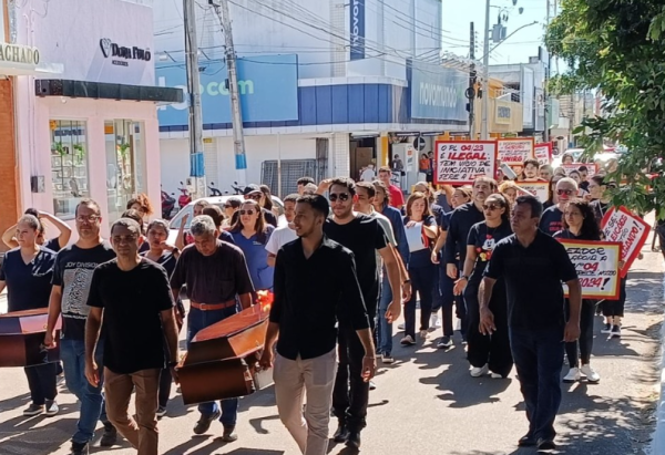 Andes-SN: Comunidade da Unirg protesta contra a aprovação da proposta que ataca autonomia universitária